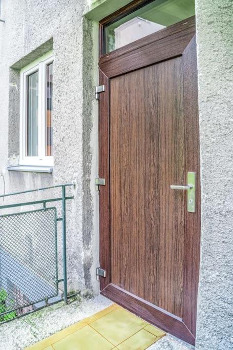 Myslbekova 5 Apartment Ostrava Exterior photo